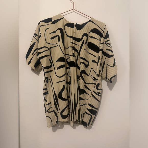 COS Abstract Top - Picture 2 of 3